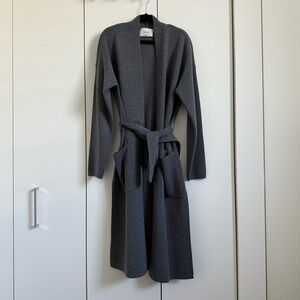 Aritzia Wilfred 100% Merino Wool Cardigan XXS